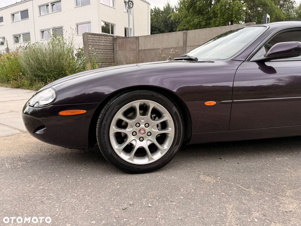 Jaguar XK8 - 14