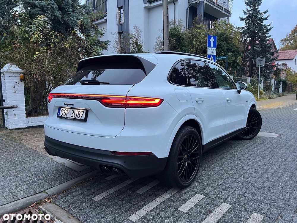 Porsche Cayenne Platinum Edition - 4