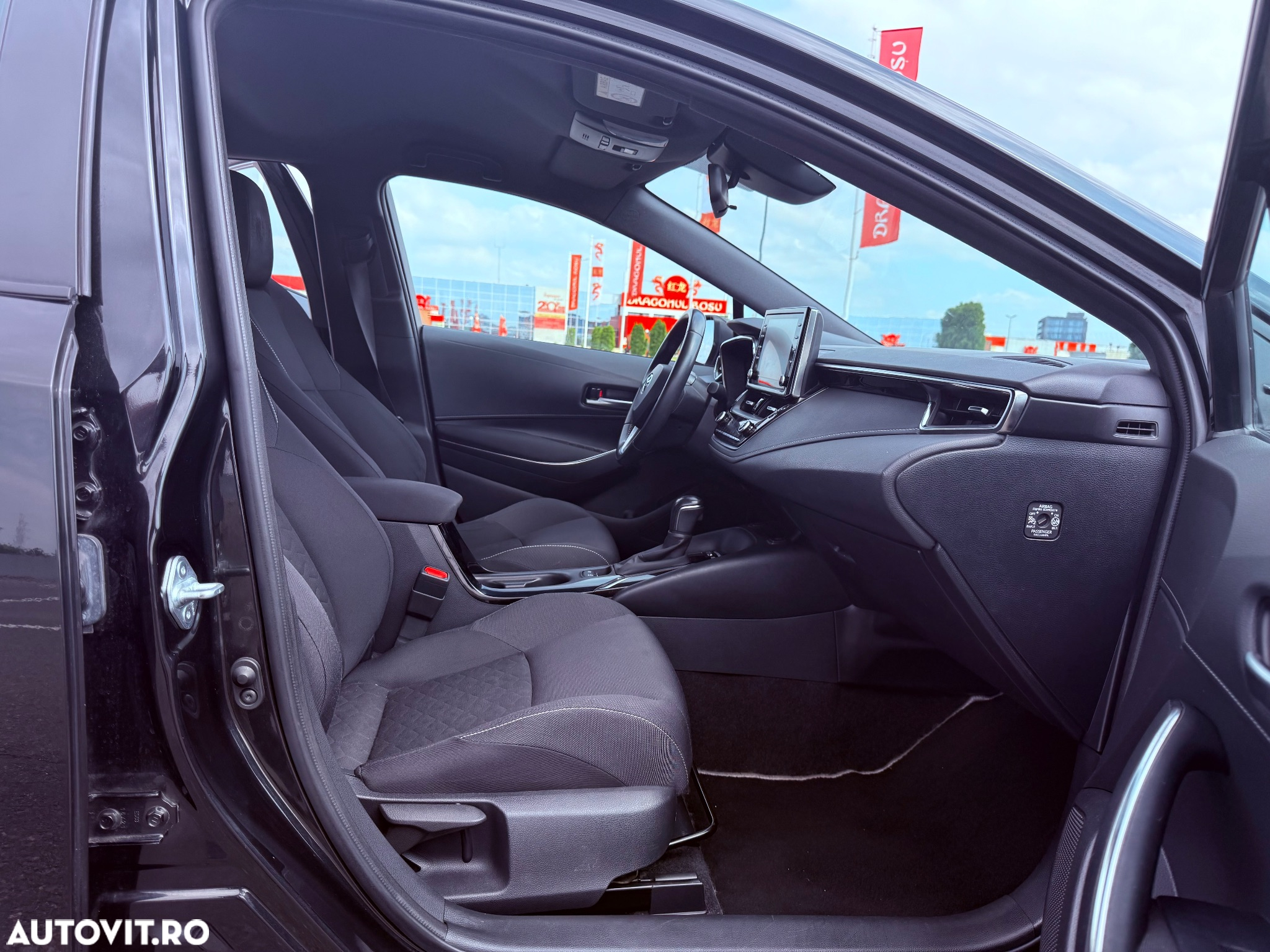 Toyota Corolla 1.8 Hybrid Business Edition - 25