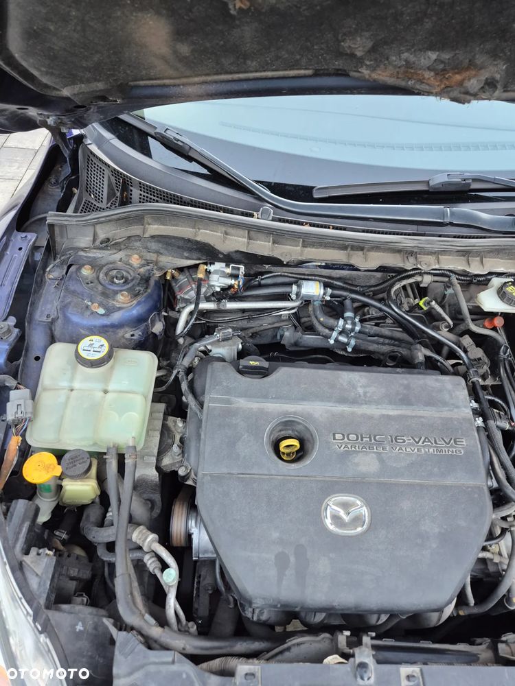 Mazda 3 2.0 Exclusive + - 14