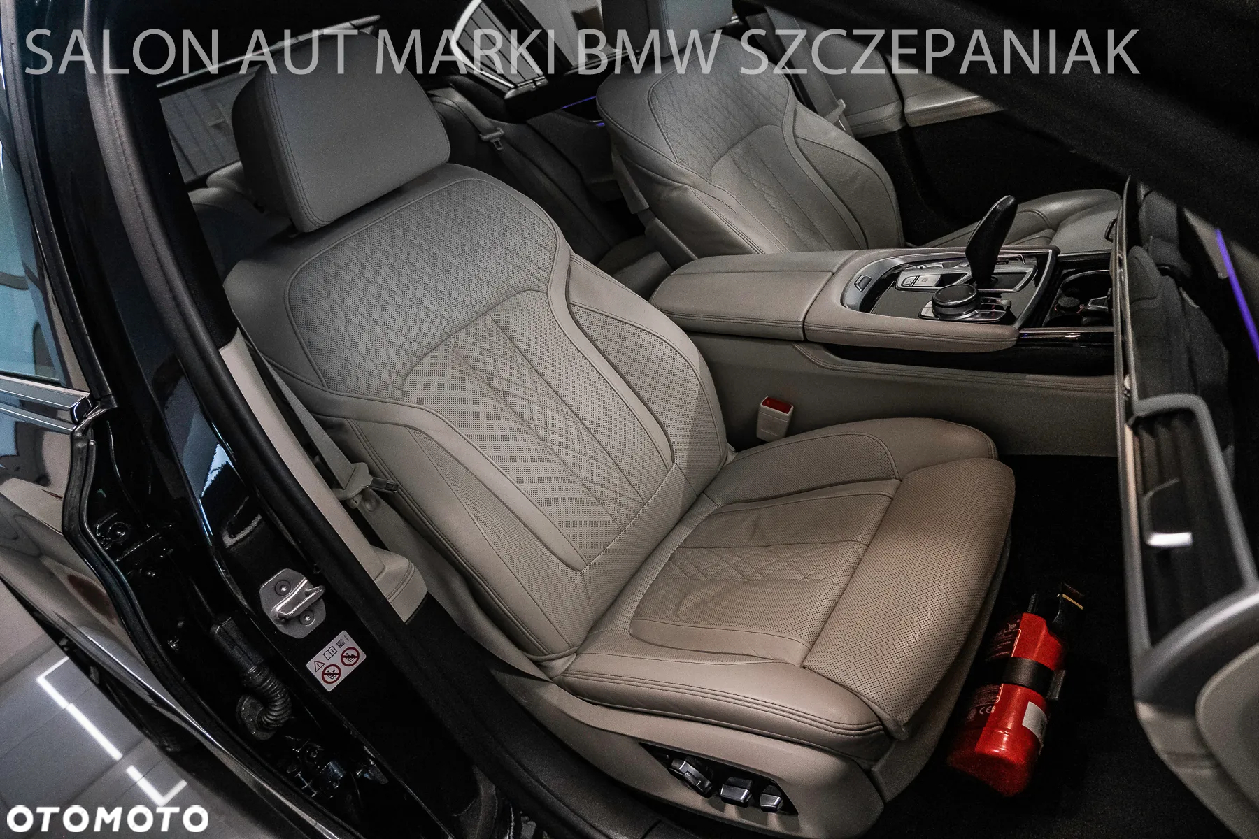 BMW Seria 7 750d xDrive sport - 38
