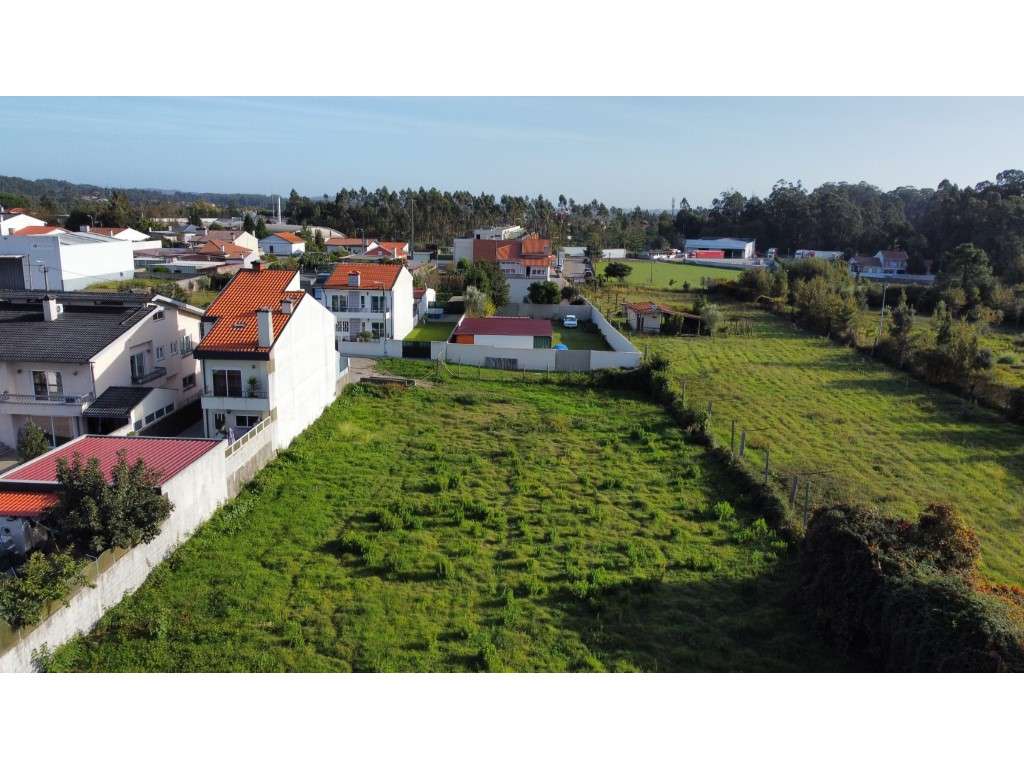 Terreno com projeto aprovado para 2 moradias - Castêlo da Maia - Grande imagem: 5/9