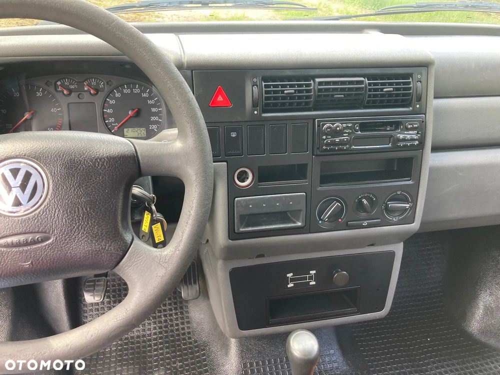 Volkswagen Transporter - 7