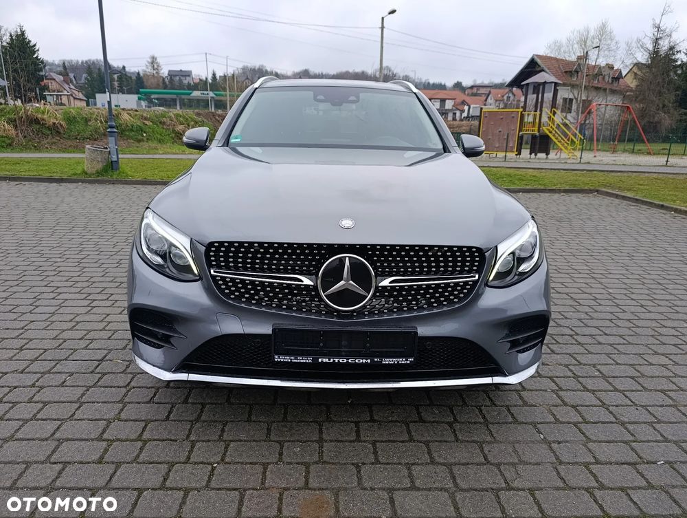 Mercedes-Benz GLC 220 d 4Matic 9G-TRONIC AMG Line - 3
