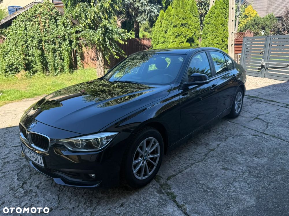BMW Seria 3 318i - 3