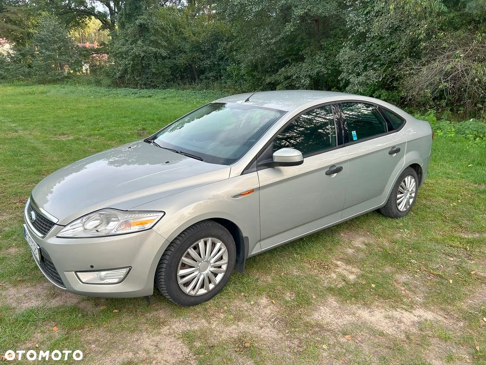 Ford Mondeo 1.6 Ambiente - 1