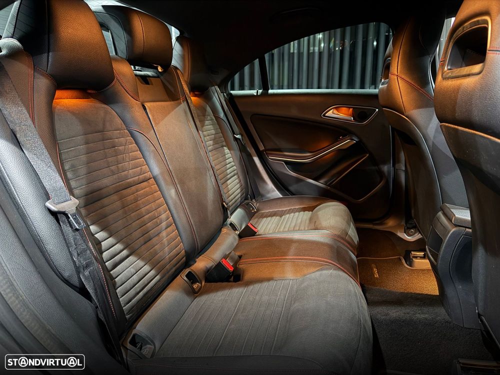 Mercedes-Benz CLA 180 d AMG Line - 36