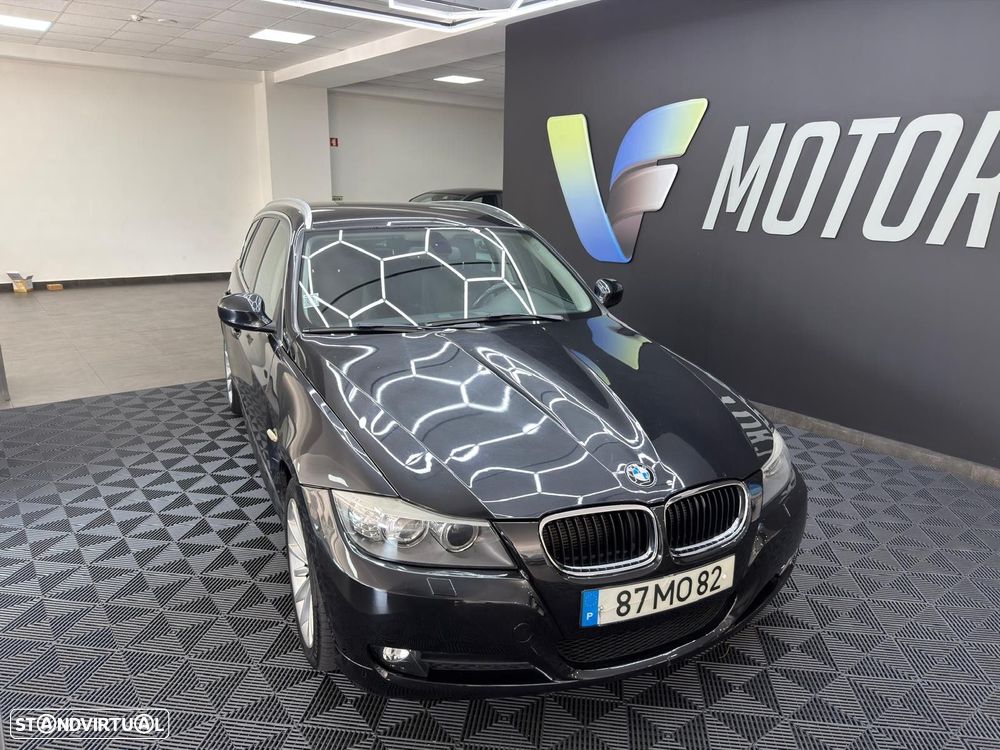 BMW 318 d Pack M - 3
