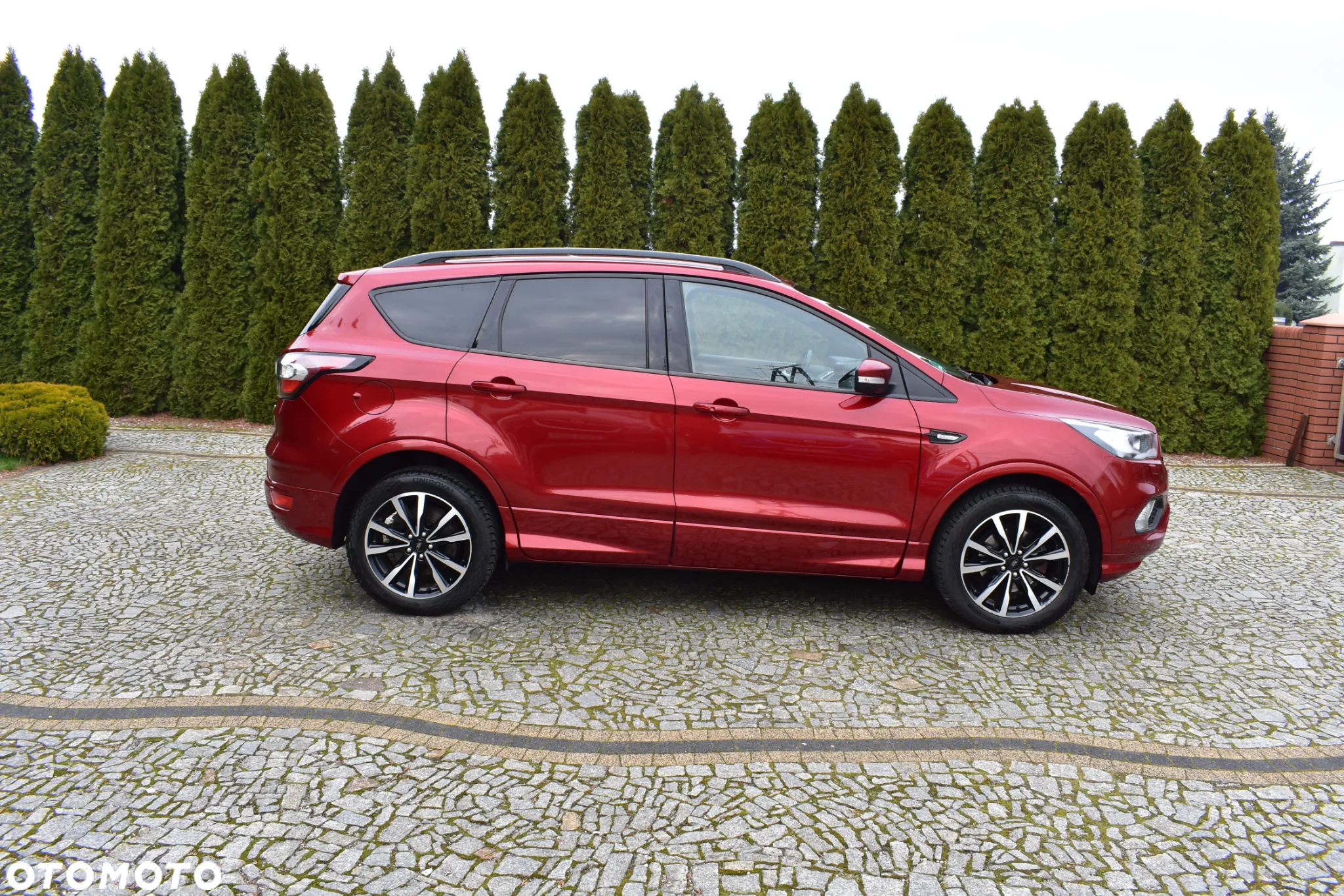 Ford Kuga 1.5 EcoBoost 2x4 ST-Line - 24