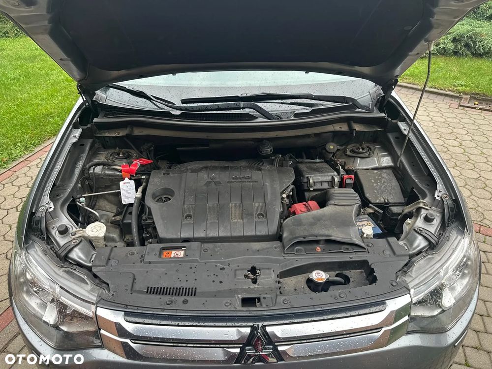 Mitsubishi Outlander 2.2 DID Intense + 4WD - 12