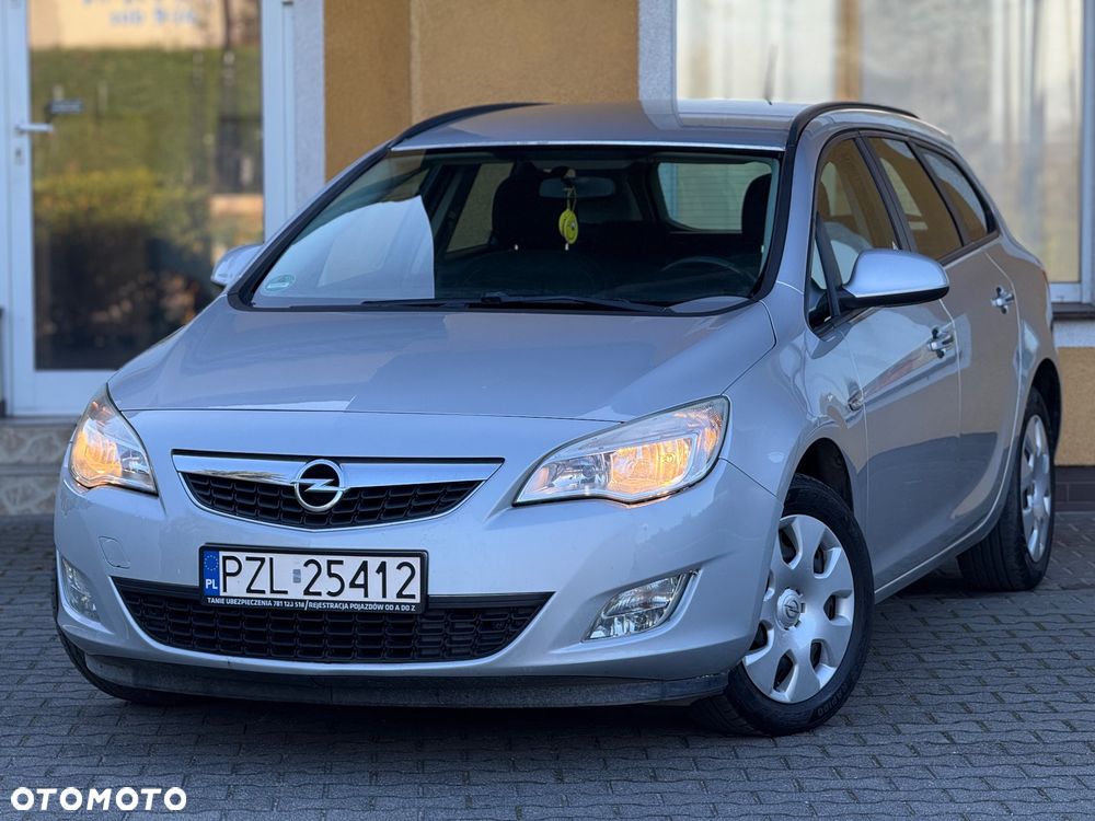 Opel Astra 2012 photo 5