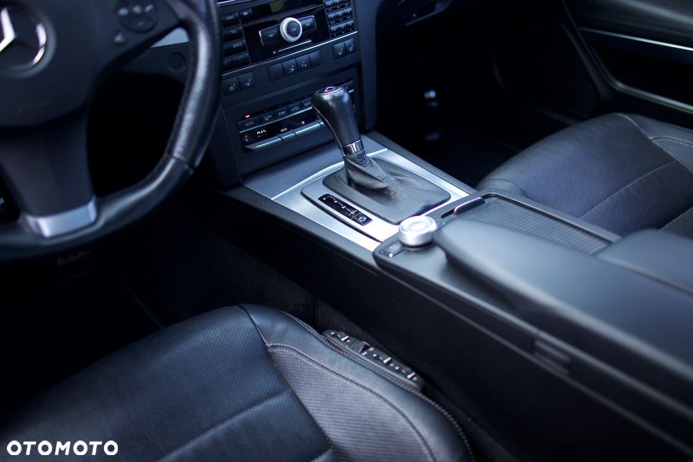 Mercedes-Benz Klasa E - 17