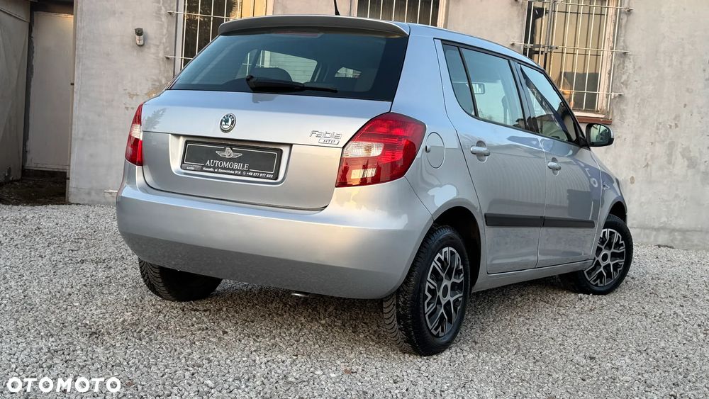 Skoda Fabia 1.2 HTP STYLE EDITION - 12