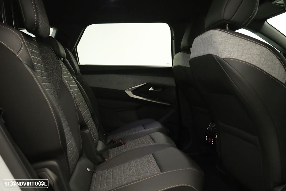 Peugeot 5008 1.2 Hybrid Allure e-DCS6 - 22