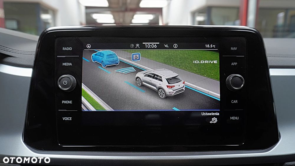Volkswagen T-Roc ver-1-5-tsi-life - 27