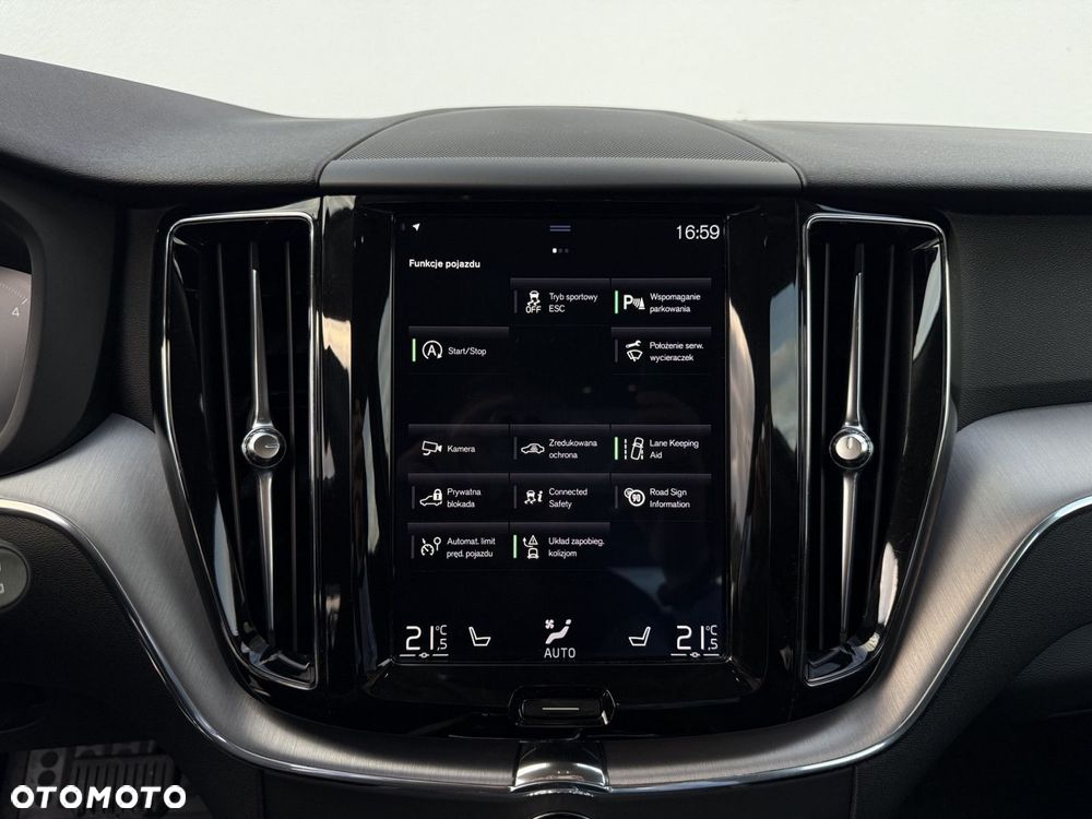 Volvo XC 60 - 21
