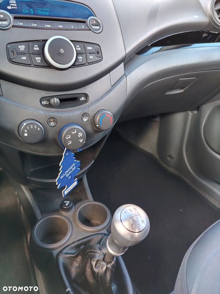 Chevrolet Spark - 21