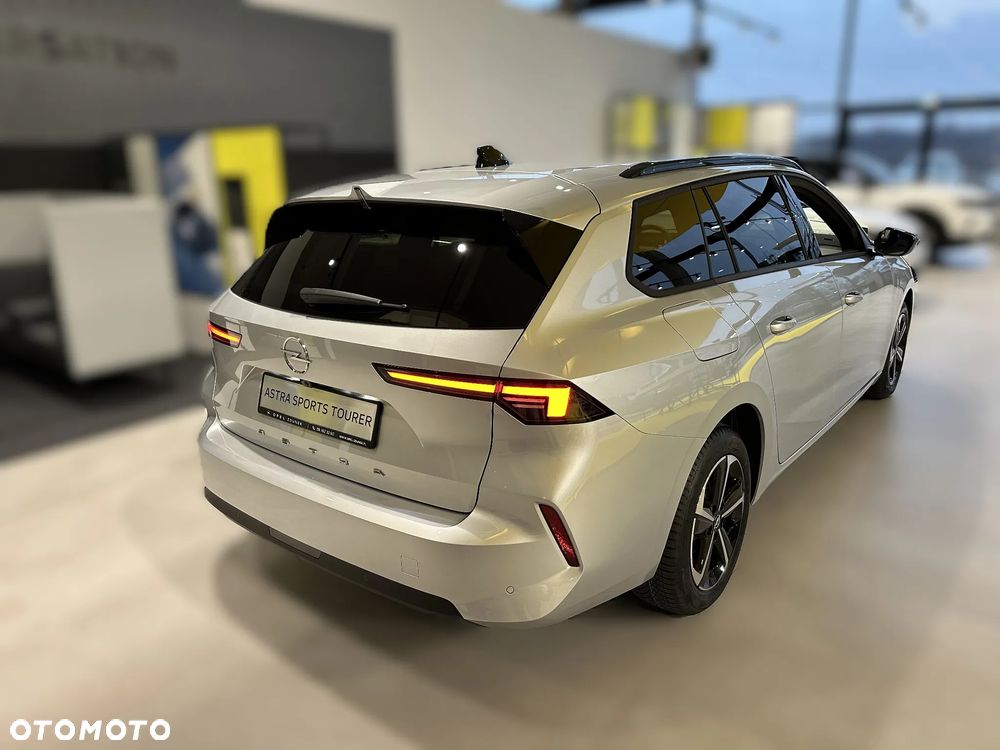 Opel Astra 1.2 T Edition S&S - 9