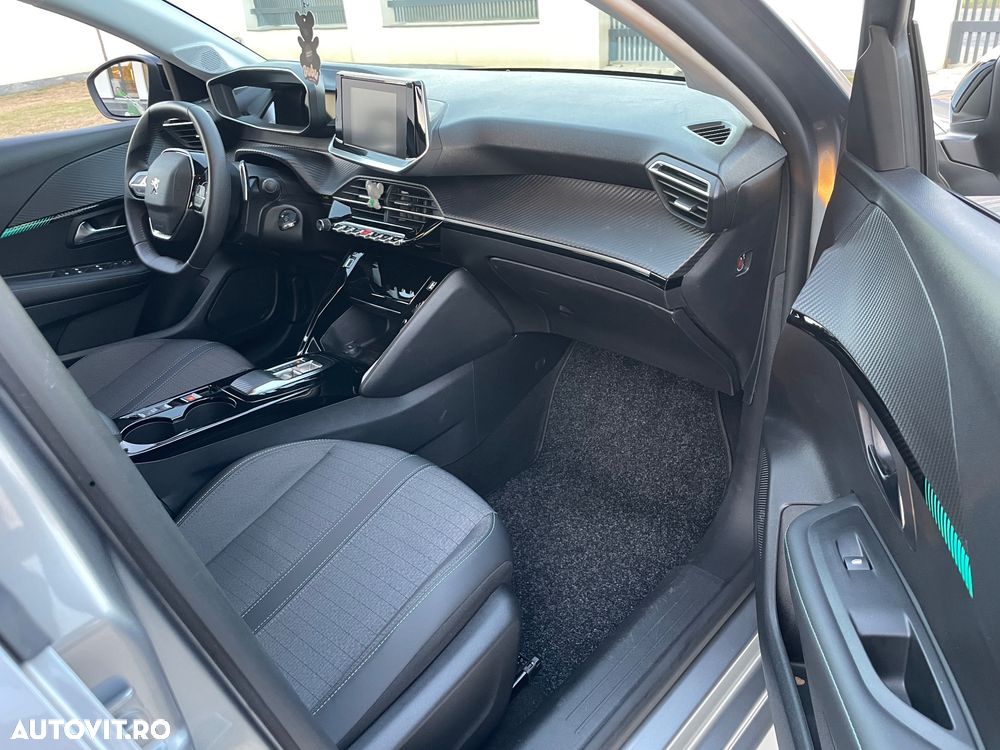 Peugeot 208 1.2 L PureTech STT EAT8 Active Pack - 10