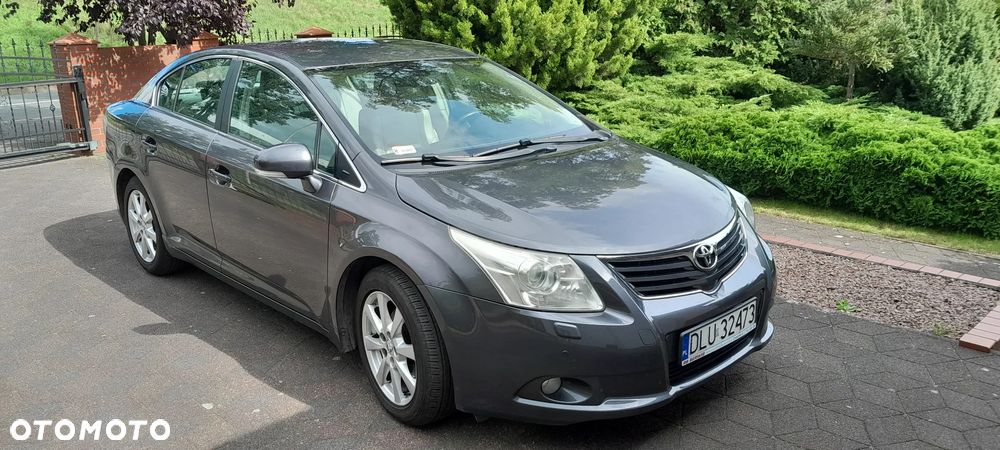 Toyota Avensis 2.0 D-4D Premium - 1
