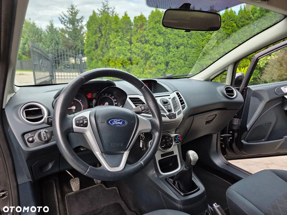 Ford Fiesta 1.25 Trend - 24