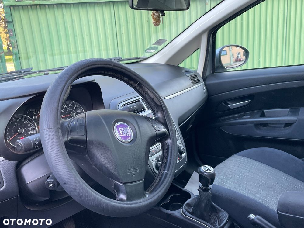 Fiat Punto - 12