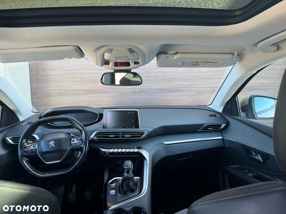 Peugeot 3008 - 16