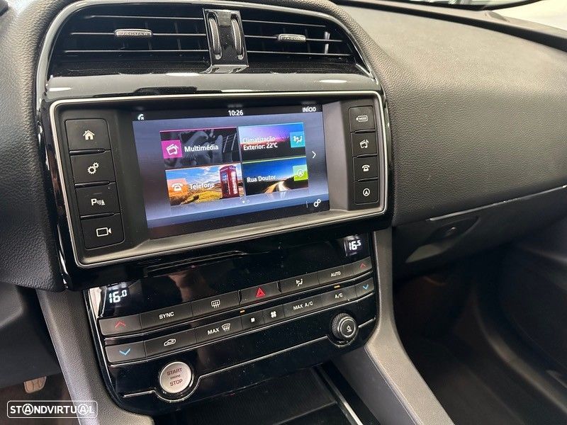 Jaguar F-Pace 20d AWD Aut. R-Sport - 23