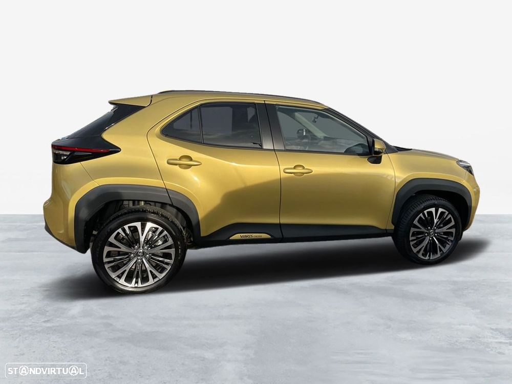 Toyota Yaris Cross 1.5 HDF Luxury - 17