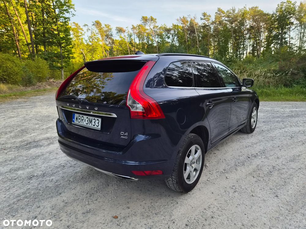 Volvo XC 60 2.4D AWD Momentum - 8