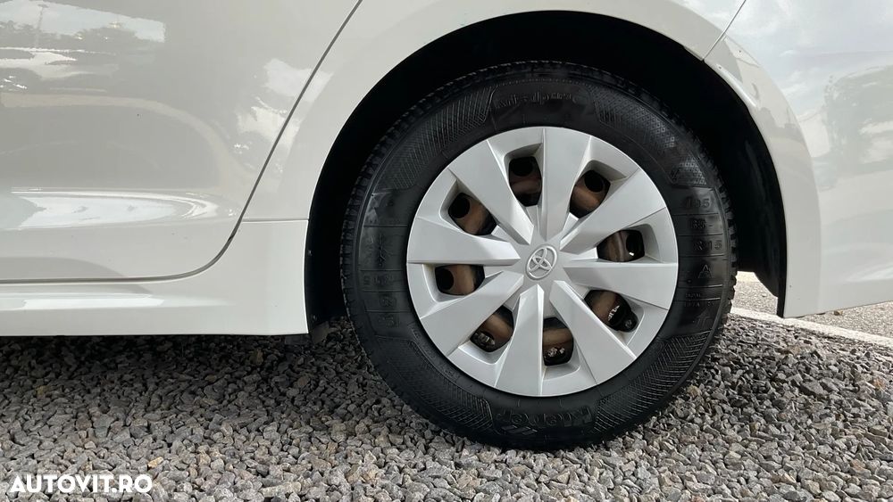Toyota Corolla 1.8 HSD Business - 13