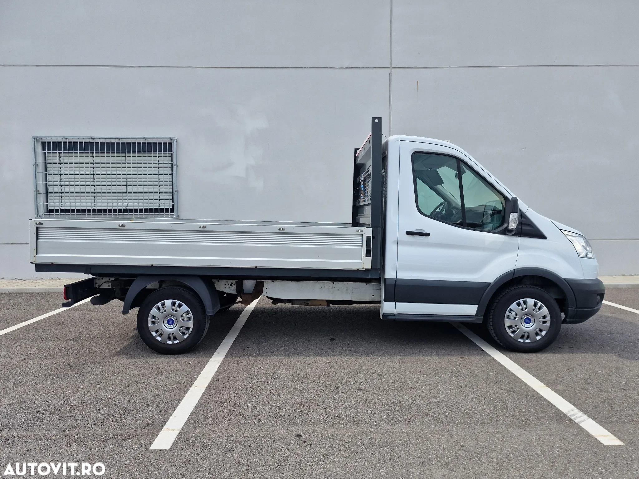 Ford Transit - 11
