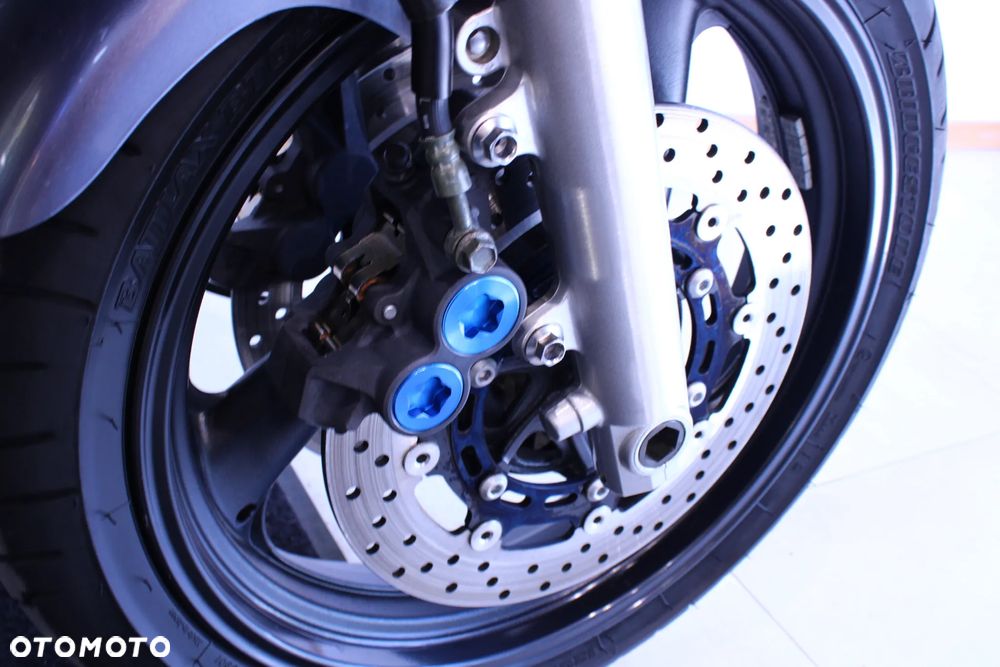 Yamaha XJR - 31