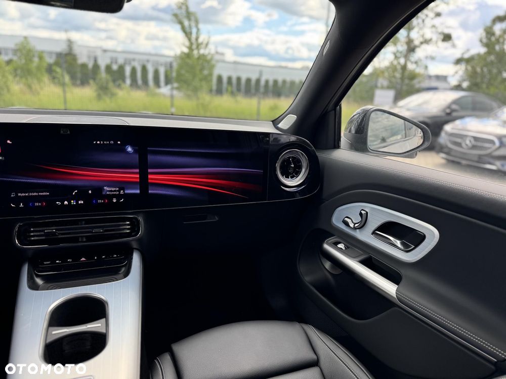 Mercedes-Benz GLB 220 mHEV 4-Matic 8G-eDCT - 17