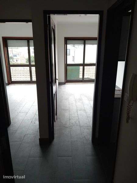 T 1  c/Cozinha Equipada - Porto - Grande imagem: 2/9