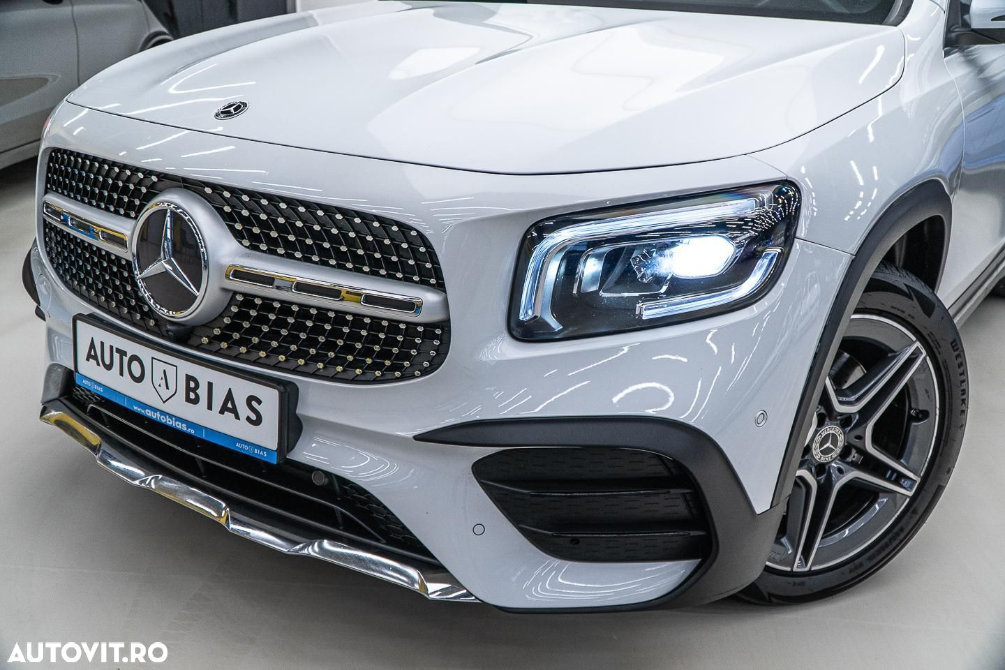 Mercedes-Benz GLB 250 4MATIC Aut. - 10