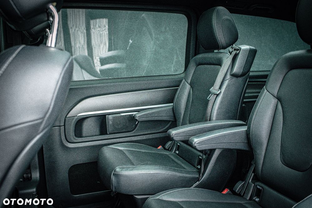 Mercedes-Benz Klasa V 300 d 4-Matic Avantgarde 9G-Tronic - 16