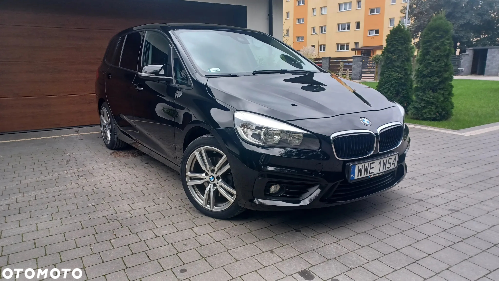 BMW Seria 2 218d - 27