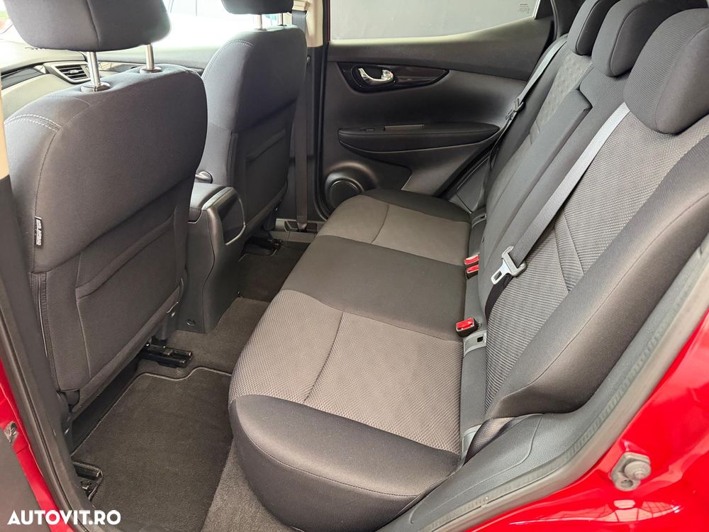 Nissan Qashqai 1.5 dCi DPF 360 - 11