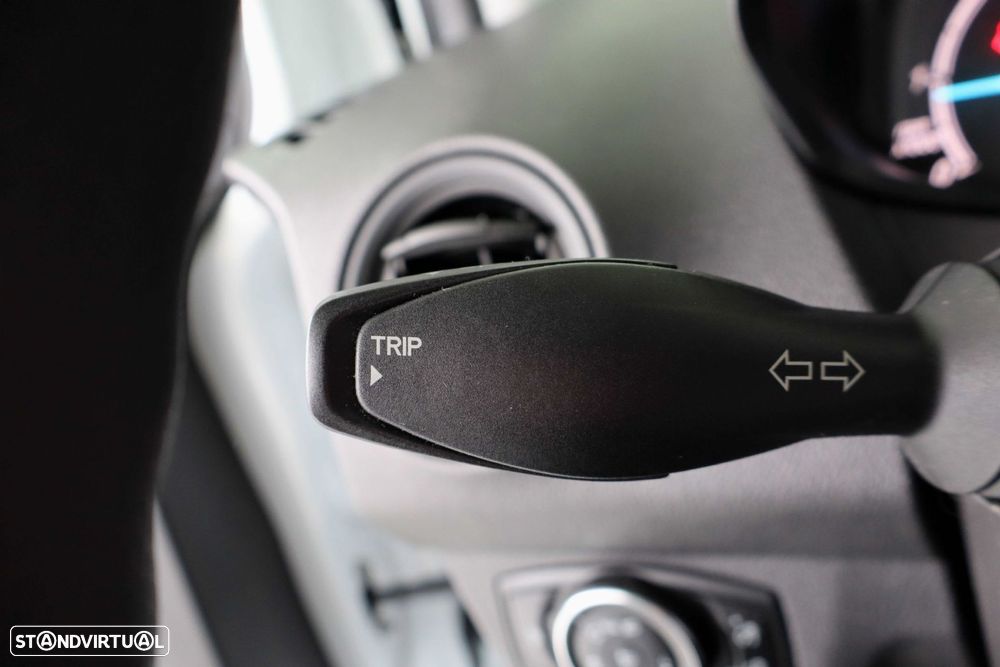 Ford Tourneo Courier 1.5 TDCi Ambiente - 15