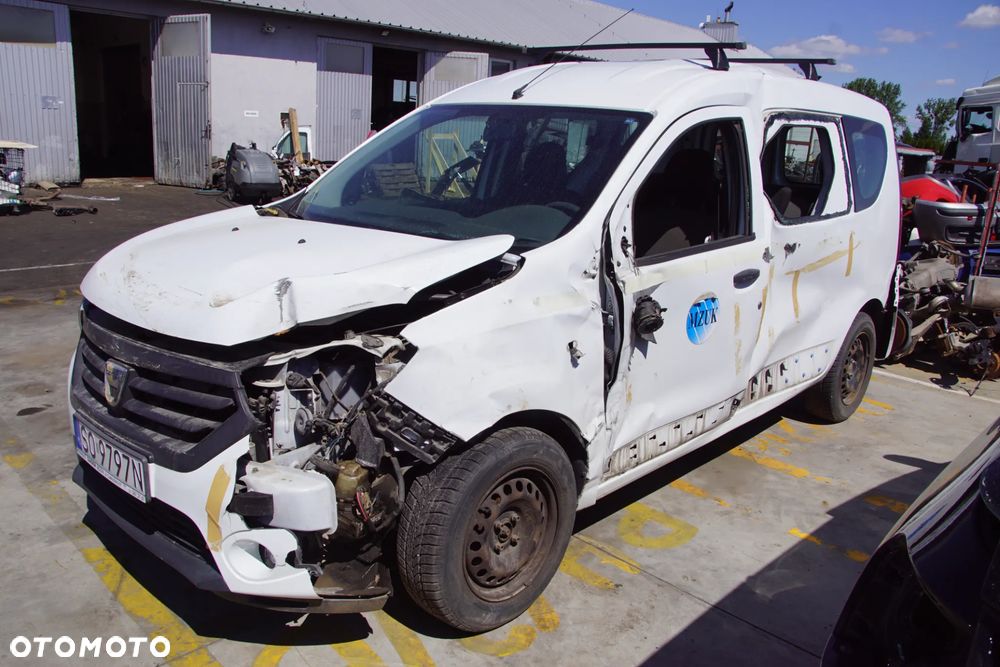 Auto na części - Dacia Dokker 1.6 SCE 102 KM H4M738 JR5076 DV369 2016R Silnik Skrzynia Drzwi Błotnik Lampa Lusterko Klamka Szyba Deska Kokpit Sterownik Moduł Czujnik Licznik Panel Kierownica - 6