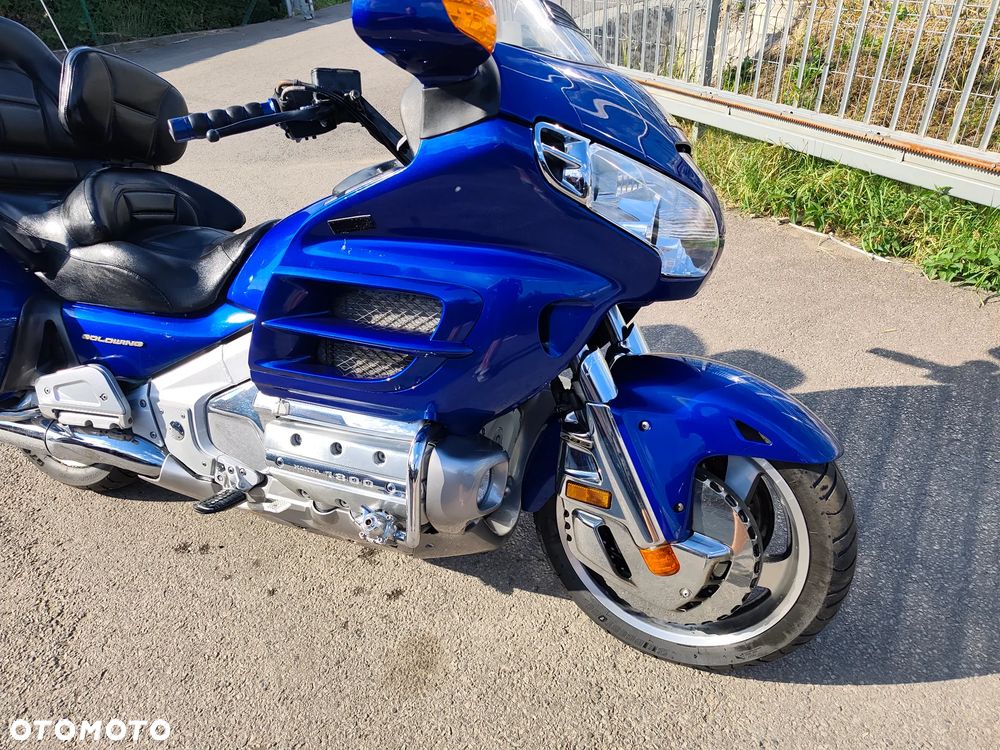 Honda GL - 28