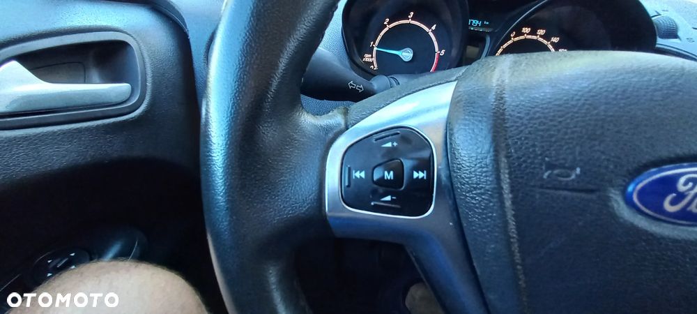 Ford TRANSIT COURIER - 15