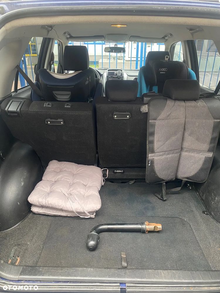 Suzuki Grand Vitara 1.9 DDiS Comfort DPF - 17
