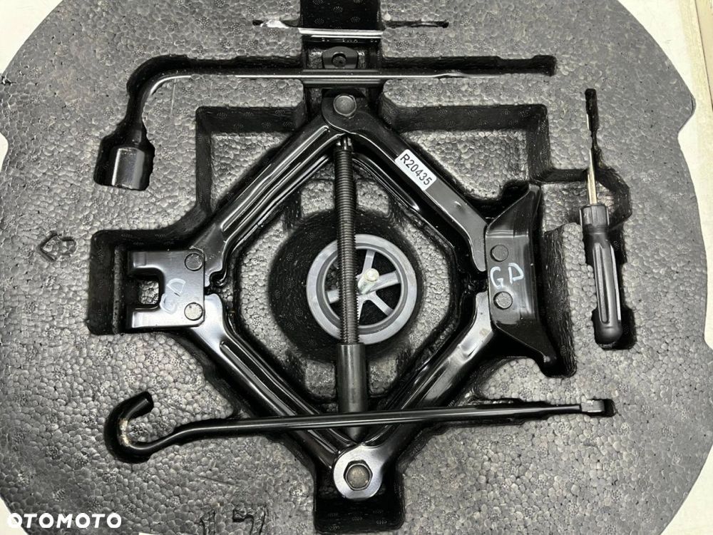 Wkład koła zapasowego Hyundai Grandeur IV Sonata NF 05-11r. winda klucz zestaw narzędzi bagażnika - 2