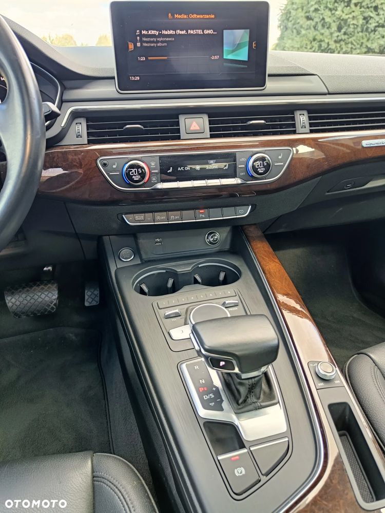 Audi A4 Limousine 2.0 TFSI Quattro S tronic - 24