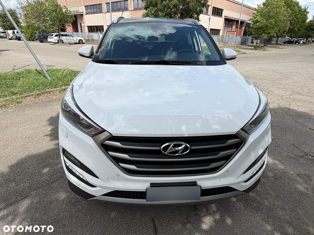 Hyundai Tucson - 1