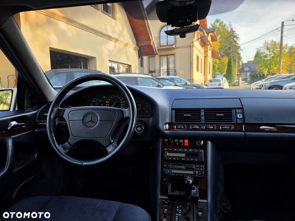 Mercedes-Benz Klasa S 300 TD - 32