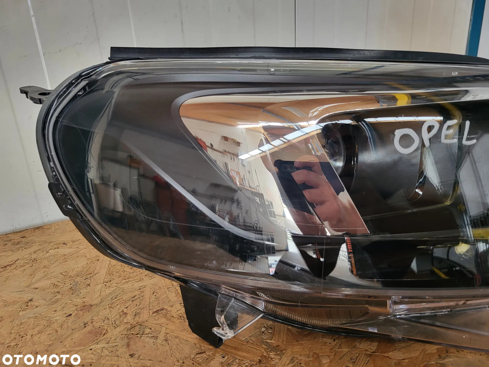 Lampa przednia prawa Bi Xenon Opel Vivaro Zafira C - 2