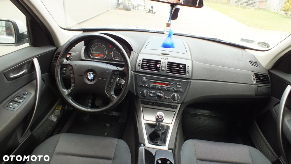 BMW X3 2.0d - 8